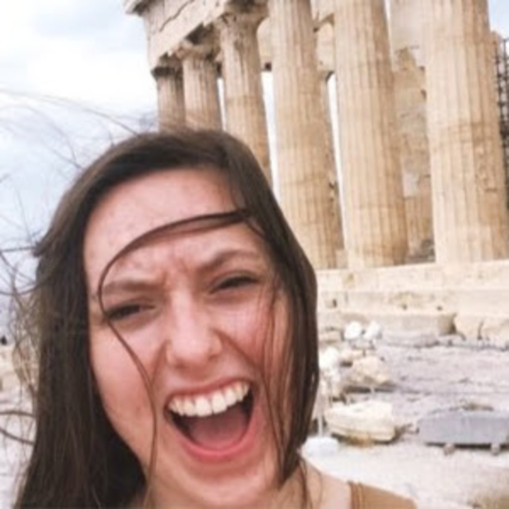 Meet your Posher, Holly